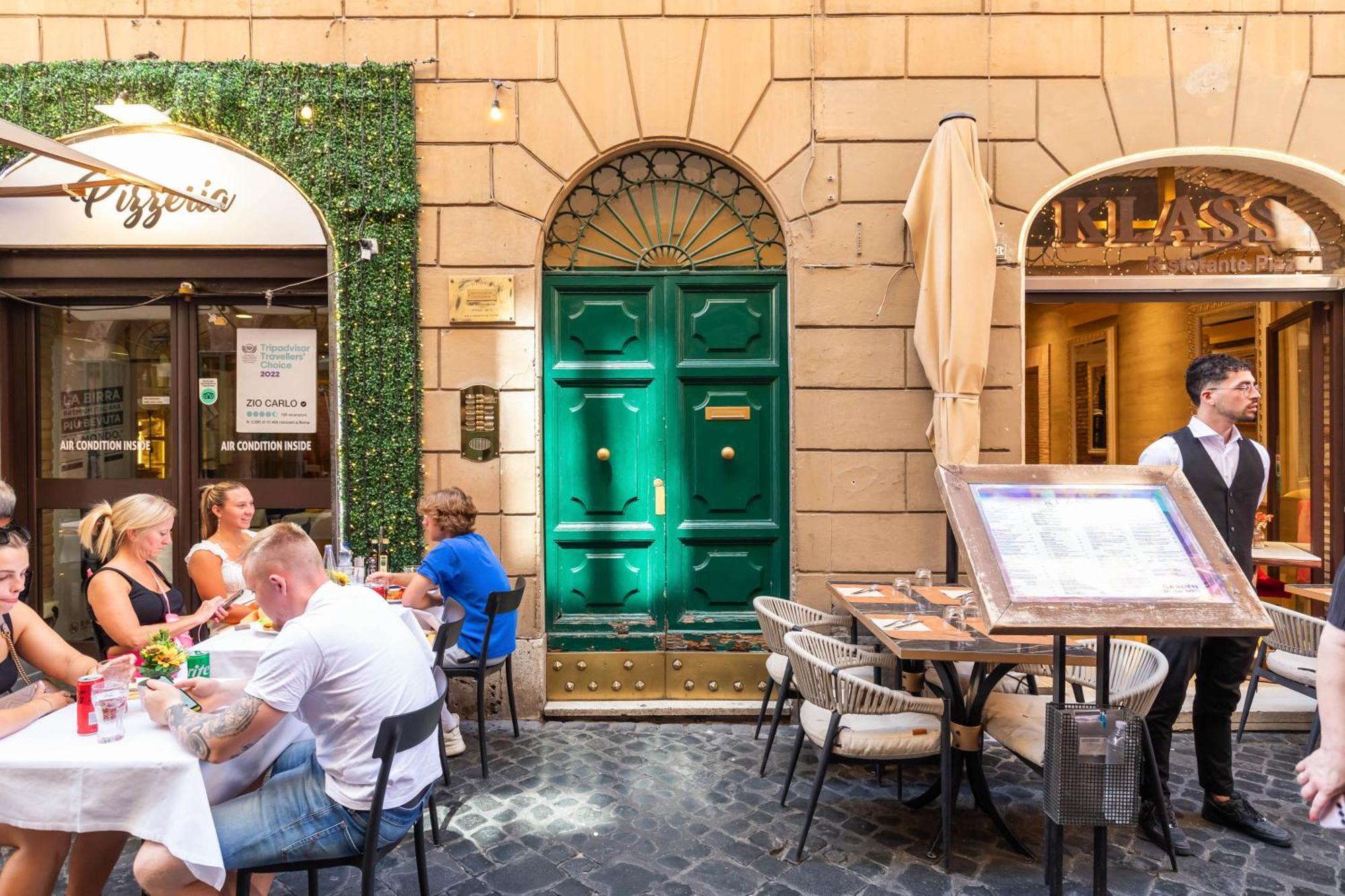 Trevi Fountain Boutique Apartment โรม ภายนอก รูปภาพ